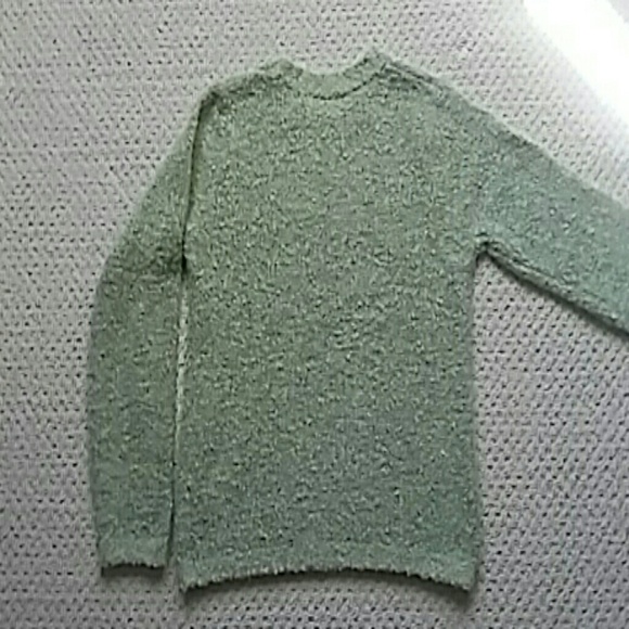 sweater - Picture 2 of 3